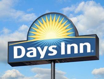 Days By Wyndham St. Petersburg / Tampa Bay Area